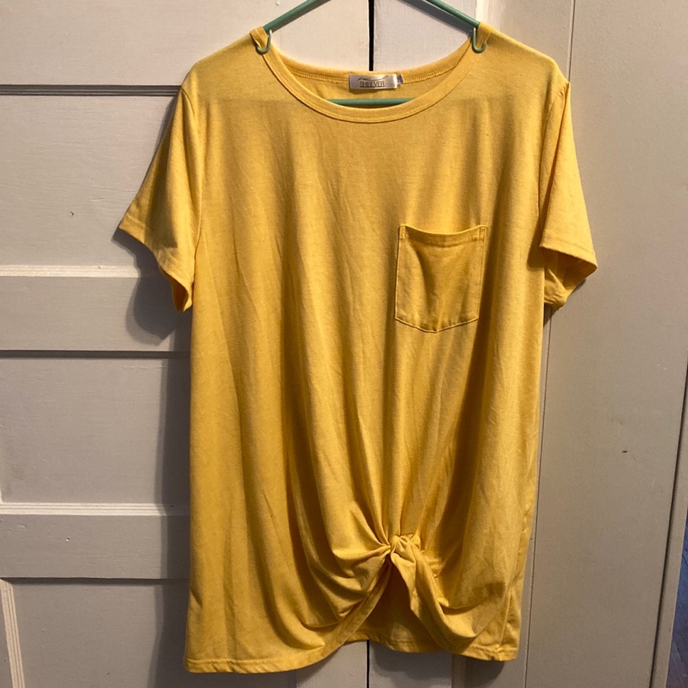 Shibever tee